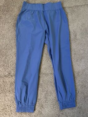 HALARA Jogger Pants.